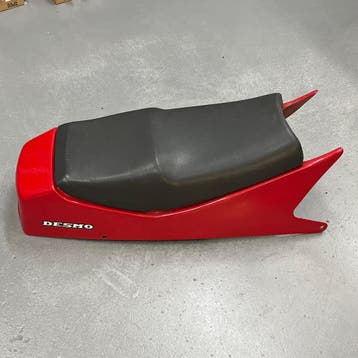 Ducati 750 sport 900 Rear cowling red + seat - 48330031A..., Motoren, Ophalen of Verzenden, Gebruikt