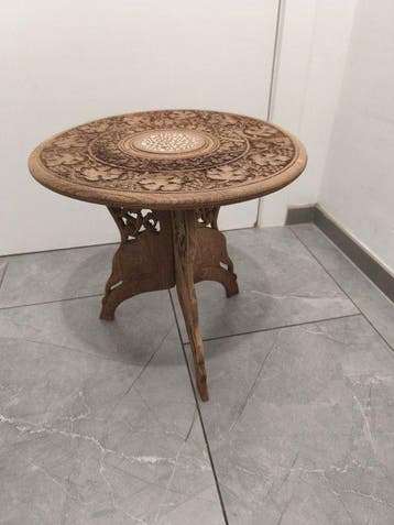 Bijzettafel - Hout - India handgesneden tafel, Antiek en Kunst