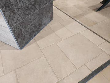 Vloertegel Beige Multivloer (Vloeren, Afbouwmaterialen), Keramiek, Nieuw, Ophalen of Verzenden, 10 m² of meer