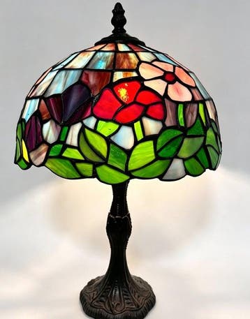 Tafellamp - Tiffany-stijl tafellamp van glas-in-lood met, Nieuw