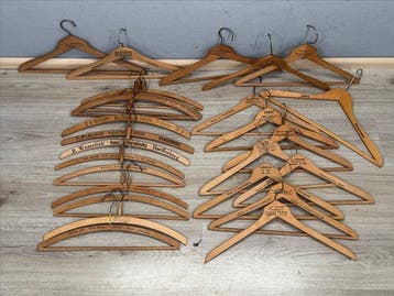 Kapstok - Hout - Antieke Kledinghangers