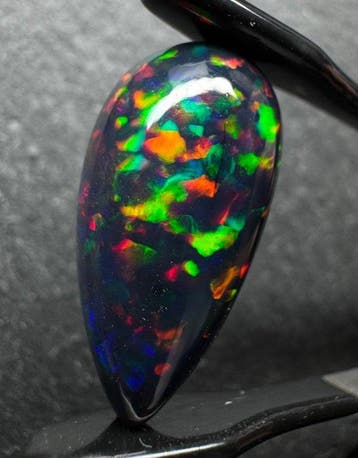 Opaal Cabochon- 1.82 g