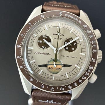 Omega x Swatch - MoonSwatch - Mission to Saturn - Zonder, Sieraden, Tassen en Uiterlijk, Horloges | Heren, Nieuw