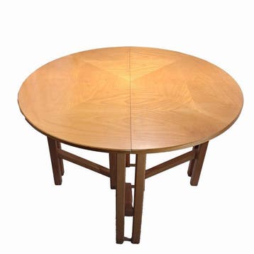 Zanotta - Leon Krier - Eettafel - halve maan - Kersenhout -