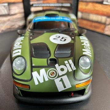 Werk83 1:18 - Model raceauto - Werk83 1:18 Porsche 911 GT1, Nieuw