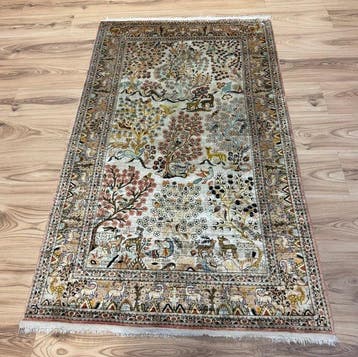 Hereke - Vloerkleed - 1.54 m - 0.94 m - Silk dierenparadijs, Nieuw