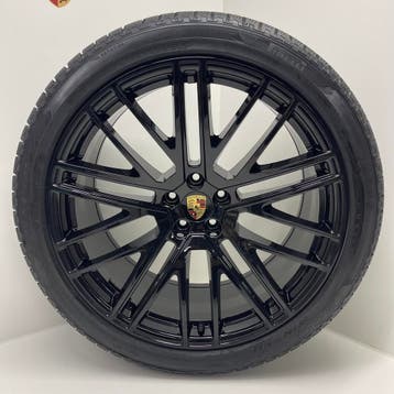 Porsche Macan ORIGINELE 21inch Turbo V Uni zwart met banden, Ophalen, Gebruikt, 295 mm, Banden en Velgen