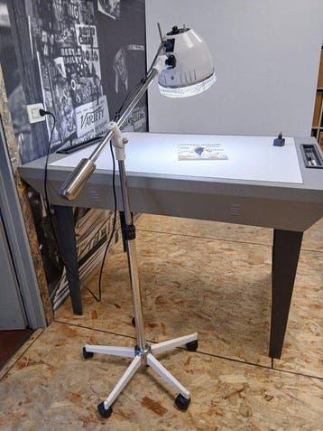 Jelosil - Lamp - Professionele onzin - Staal