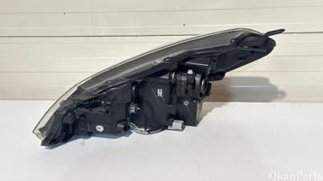 Toyota Yaris III P13 Facelift LED rechter koplamp rechts, Ophalen, Gebruikt, Toyota