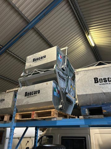 PUINBAK / KRAANCONTAINER 600 LITER ZELFKIEPEND, Ophalen, Hijswerktuig