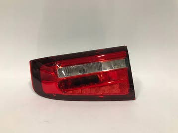 Mercedes GLB W247 2019-2023 rechter binnenlamp PÓL LED, Verzenden, Gebruikt