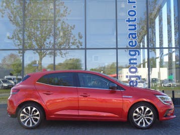Renault Mégane 1.3TCe 140pk Leer Stoelverw. Clima Camera LMV, Dealer onderhouden, Zwart, Met garantie (alle), Handgeschakeld