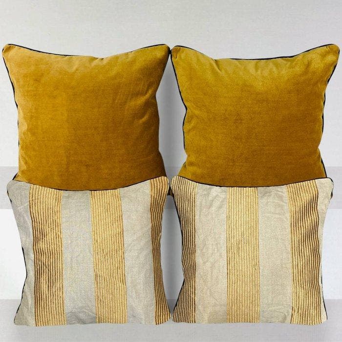 FADINI-BORGHI - New set -Two cushions in a set of four -, Antiek en Kunst, Antiek | Kleden en Textiel