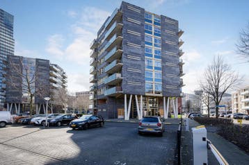 Te huur: Appartement Marga Klompéhof in Almere, Huizen en Kamers, Almere, Flevoland, Appartement