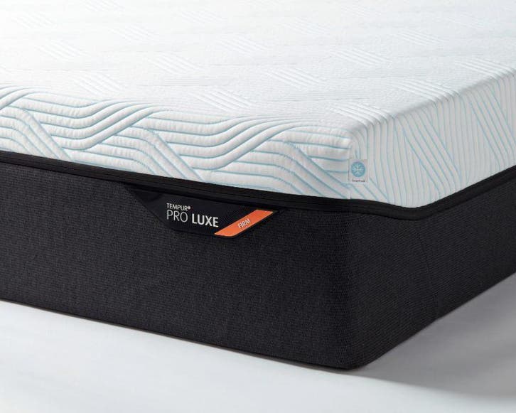 TEMPUR Pro Luxe® SmartCool™ Matras - 30 cm hoog Firm, Huis en Inrichting, Slaapkamer | Matrassen en Bedbodems