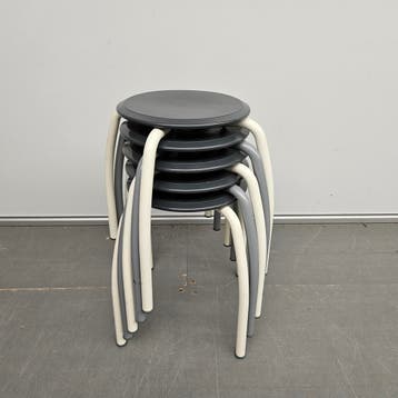 Eromes kunststof schoolkrukken - wit / grijs frame - 45 cm h, Ophalen of Verzenden, Nieuw
