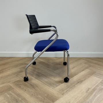 Vitra Visaroll Design vergaderstoel,  blauw - zwart, Huis en Inrichting, Ophalen of Verzenden, Gebruikt, Stof, Eén