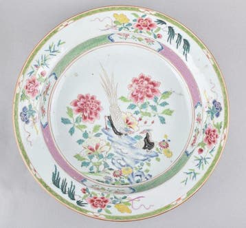 Wasbak - Een Chinese famille rose-schotel / kom versierd met
