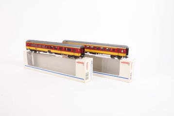 Märklin H0 - Modeltrein personenwagen (2) - ICR Benelux 1e, Nieuw