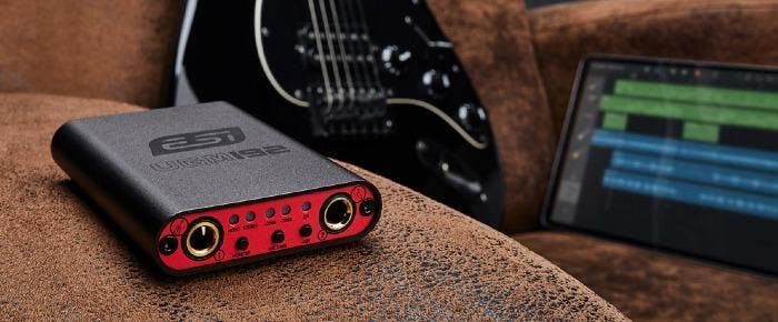 UGM 192 Ultra mobile guitar and microphone to USB audio, Muziek en Instrumenten, Instrumenten | Toebehoren, Nieuw, Ophalen of Verzenden