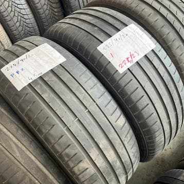 2 x Pirelli PZero 225-40-20 Zomerbanden 4,5mm, Gebruikt, Ophalen of Verzenden, Band(en), Personenwagen