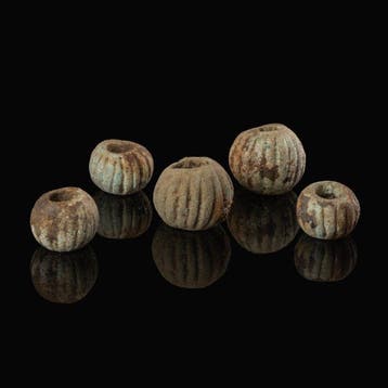 Oud-Romeins Collectie van 5 faience meloenkralen, Antiek en Kunst