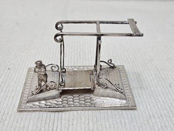 Zilverfabriek Schoonhoven - Beeldje - .835 zilver, Antiek en Kunst