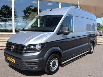 Volkswagen Crafter 35 2.0 TDI 140 PK L3H3 TWO-TONE + 3000 KG, Stof, Gebruikt, Euro 6, Volkswagen