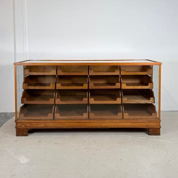 Massief Eiken Winkeltoonbank met 16 Lades & Glas – ca. 1940, Ophalen of Verzenden