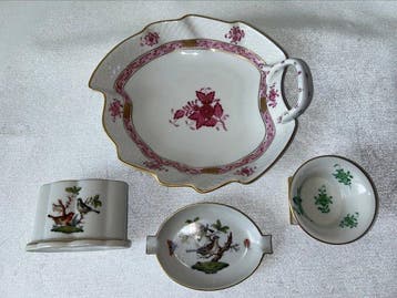 Herend Hungary - Schaal (4) - Schaal, zoutvat, asbak en, Antiek en Kunst