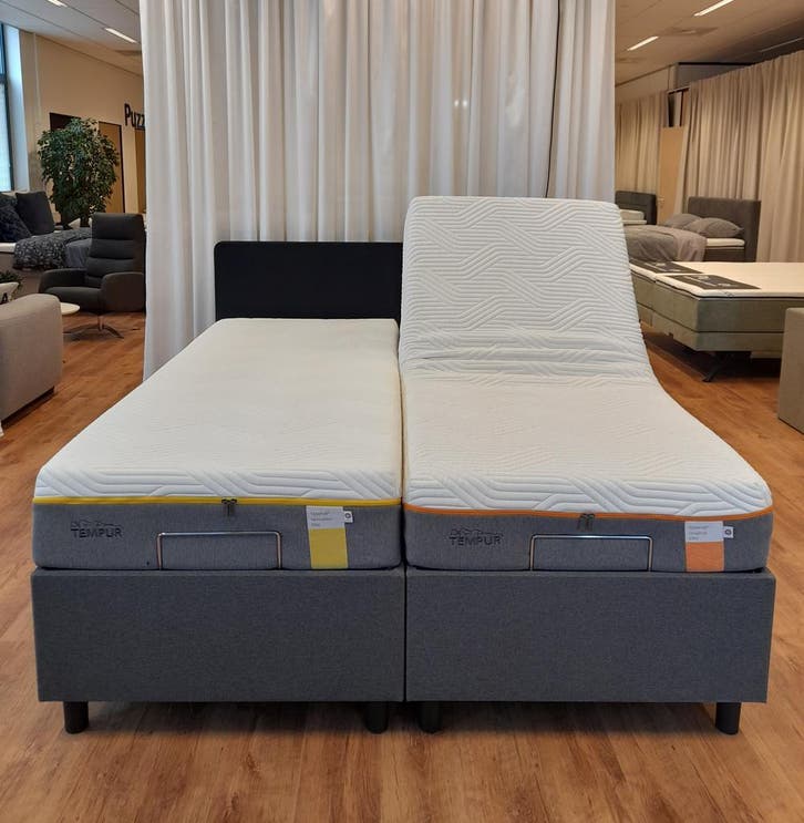 TEMPUR Elektrische Set | 4-motorig | 180x200 | Showmodel, Huis en Inrichting, Slaapkamer | Bedden, 180 cm, 200 cm, Verstelbaar