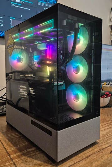 Ryzen 7 7800x3d / RTX5070ti / 48GB / 2TB m.2 / W11 /Garantie, AMD Ryzen 7 7800x3d, 32 GB, Virtual Reality, Ophalen of Verzenden