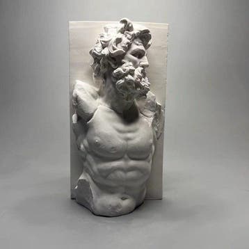 Beeldje - Bust of the Giant Critius - Gips