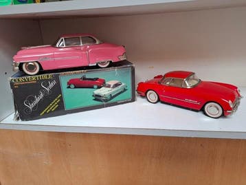 Onbekend - Blikken speelgoed - Cadillac en corvette -