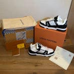Louis Vuitton - Sneakers - Maat: EU 43, EU 43.5 - Nieuw met, Nieuw