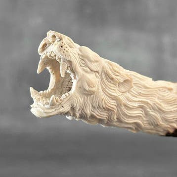 Snijwerk, NO RESERVE PRICE - Stunning Wolf Head carving from