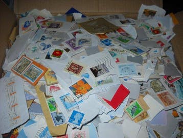internationaal - Prachtig lot postzegels op papier., Gestempeld