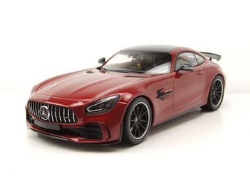 Mercedes AMG GT-R 2021 Rood-Metallic van Minichamps 1:18, Ophalen of Verzenden, Nieuw, Auto, MiniChamps
