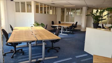 Refurbished Ahrend verstelbare bureaus,  vanafprijs per stuk, Huis en Inrichting, Bureaus, Ophalen of Verzenden, Zo goed als nieuw