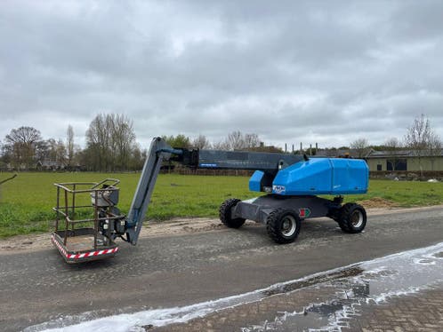 ≥ Aichi SP14CJ — Machines en Bouw | Liften, Steigers en Ladders