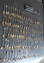 Collectie van memorabilia - Set met herinneringslepels