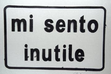 Clet Abraham (1966) - Mi sento inutile - Stencil