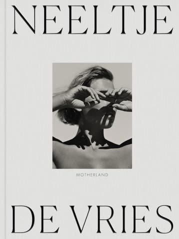 Motherland | Neeltje Vries | Nieuw, Ophalen of Verzenden, Nieuw, Neeltje Vries