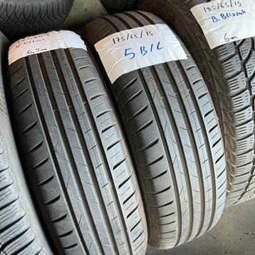 2 x Vredestein Ultrac 175-65-15 Zomerbanden 6,5mm, Gebruikt, 15 inch, 175 mm, Ophalen of Verzenden