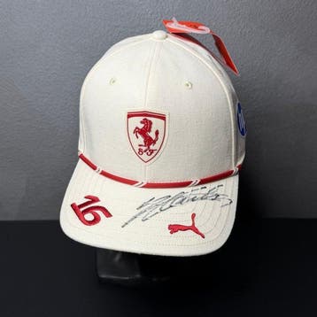 Ferrari - Formule 1 - Charles Leclerc - 2026 - Honkbalpet, Verzamelen, Nieuw