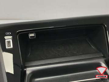 Peugeot 208 2019+ Opbergvak Dashboard Midden 9830140180, Ophalen, Gebruikt, Peugeot