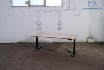 Elektrisch zit-sta bureau Halifax nieuw restpartij zwart, Zit-sta bureau, Gebruikt, Verzenden, Overige merken