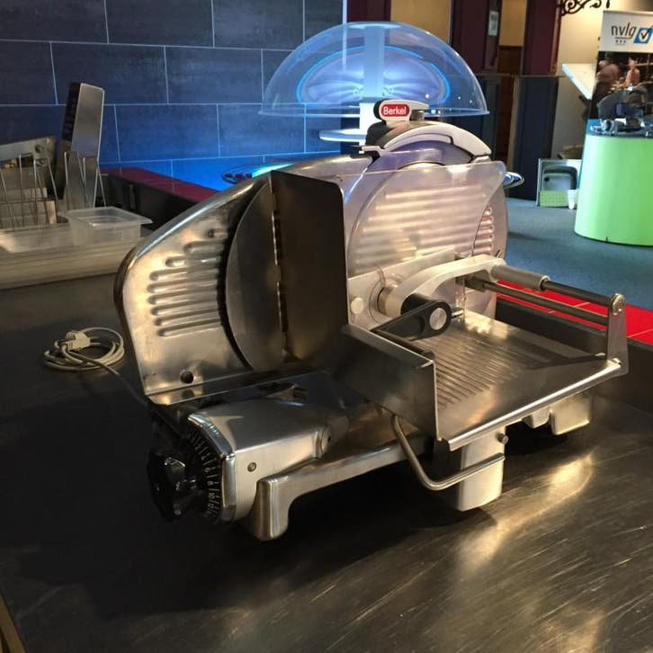 Occasion Berkel snijmachine 834 SC, Zakelijke goederen, Horeca | Keukenapparatuur, Gebruikt, Overige typen, Ophalen