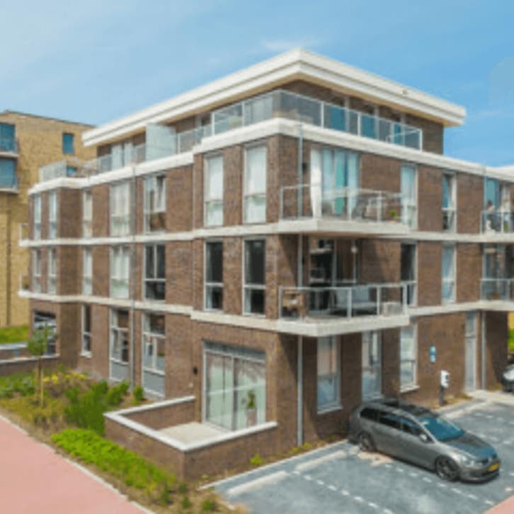 Appartement in Almere gevonden voor €1450,- pm, Huizen en Kamers, Huizen te huur, Direct bij eigenaar, Almere, Appartement