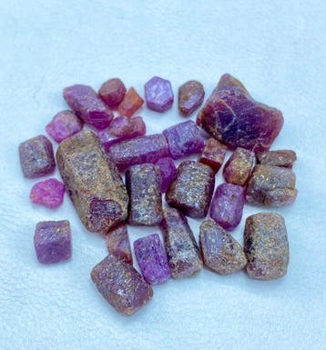 Enthousiaste kwaliteit Ruby Crystals Kristalen - Hoogte: 9
